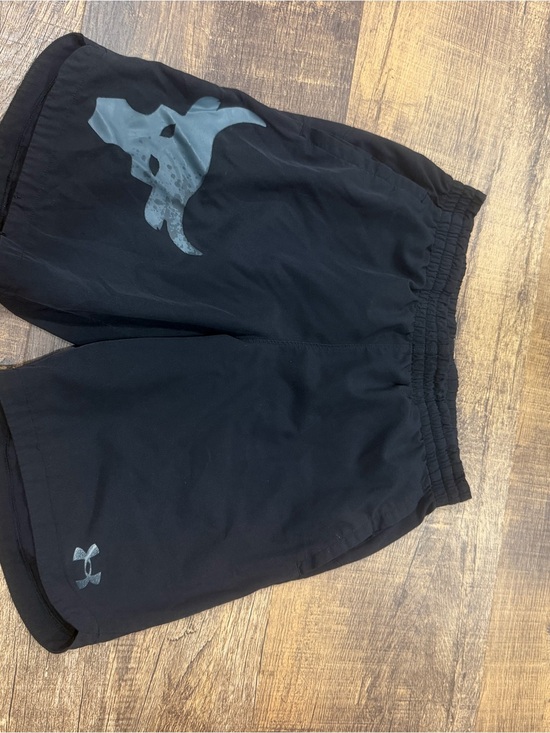 Under Armour Other - Under Armour boys Black Athletic Shorts with Skull Graphic